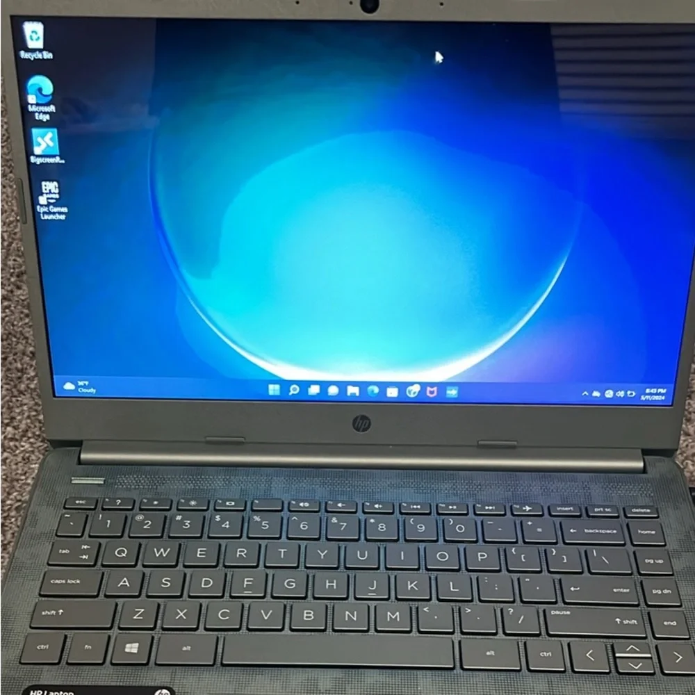 Windows 11 hp laptop like new